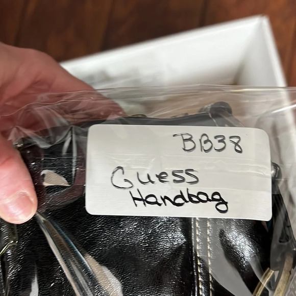 Guess Black Handbag - Picture 6 of 6
